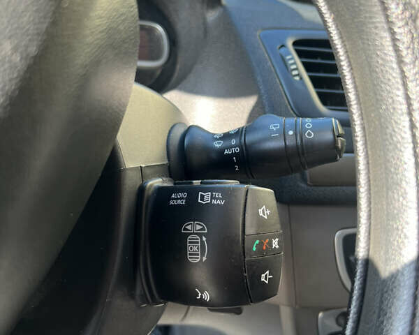 Коричневий Рено Меган, об'ємом двигуна 1.46 л та пробігом 289 тис. км за 6600 $, фото 19 на Automoto.ua