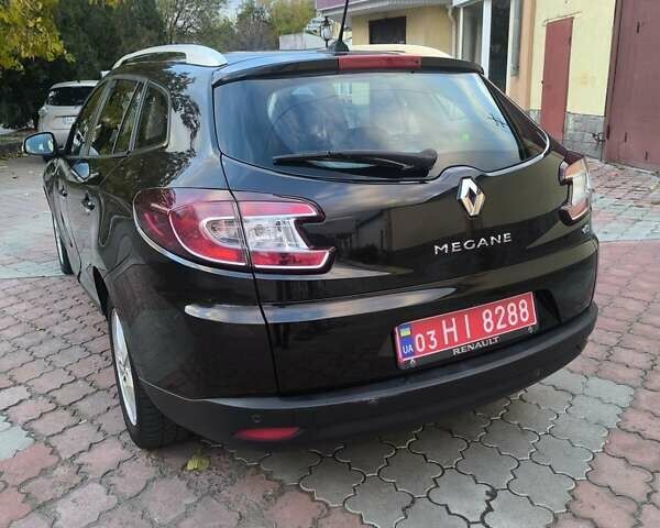 Коричневый Рено Меган, объемом двигателя 0 л и пробегом 223 тыс. км за 7750 $, фото 22 на Automoto.ua