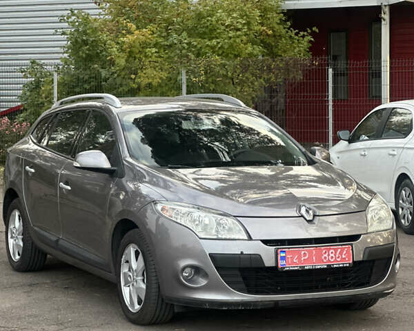 Коричневый Рено Меган, объемом двигателя 1.6 л и пробегом 210 тыс. км за 7700 $, фото 21 на Automoto.ua