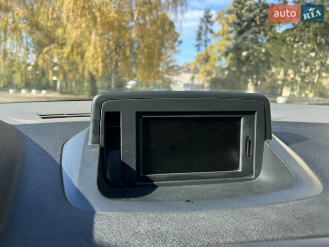 Коричневий Рено Меган, об'ємом двигуна 1.46 л та пробігом 289 тис. км за 6600 $, фото 20 на Automoto.ua
