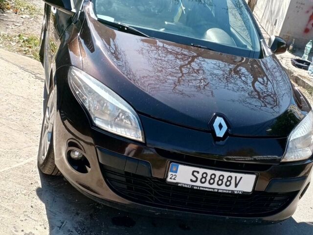 Рено Меган 2011 в Одессе на Automoto.ua Коричневый Рено Меган, объемом двигателя 1.9 л и пробегом 276 тыс. км за 7800 $, фото 19 на Automoto.ua