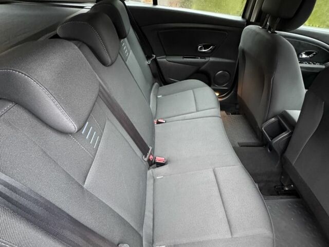 Коричневый Рено Меган, объемом двигателя 1.6 л и пробегом 135 тыс. км за 7499 $, фото 5 на Automoto.ua