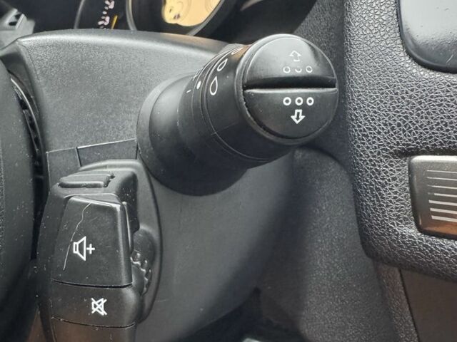 Коричневый Рено Меган, объемом двигателя 1.6 л и пробегом 135 тыс. км за 7499 $, фото 10 на Automoto.ua