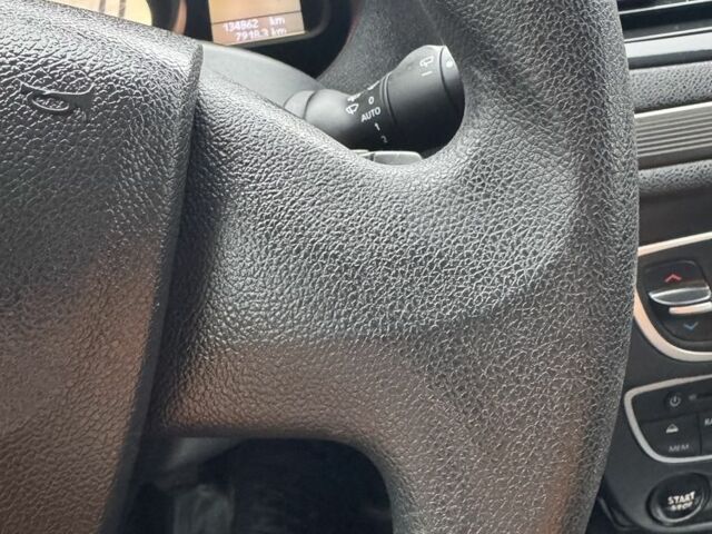 Коричневый Рено Меган, объемом двигателя 1.6 л и пробегом 135 тыс. км за 7499 $, фото 7 на Automoto.ua