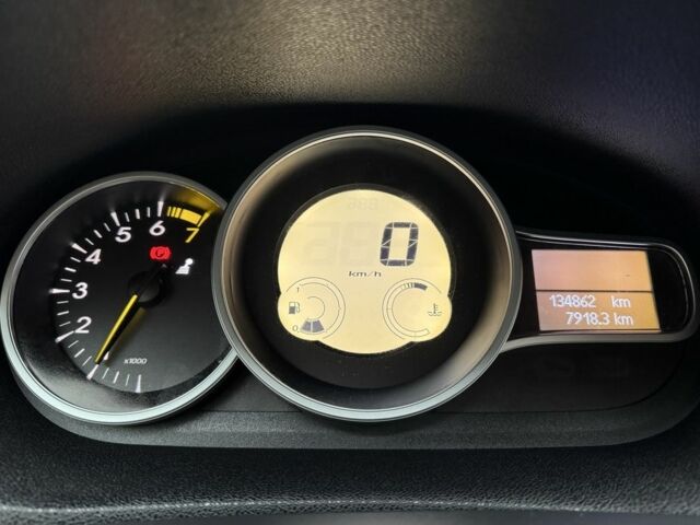 Коричневый Рено Меган, объемом двигателя 1.6 л и пробегом 135 тыс. км за 7499 $, фото 11 на Automoto.ua