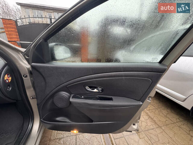 Коричневый Рено Меган, объемом двигателя 1.6 л и пробегом 134 тыс. км за 7499 $, фото 15 на Automoto.ua