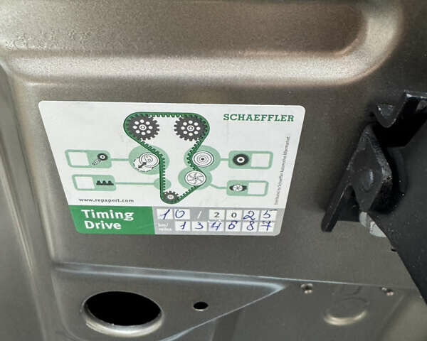 Коричневый Рено Меган, объемом двигателя 1.6 л и пробегом 134 тыс. км за 7499 $, фото 27 на Automoto.ua