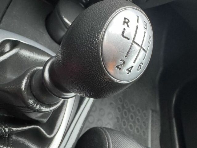 Коричневый Рено Меган, объемом двигателя 1.6 л и пробегом 135 тыс. км за 7499 $, фото 12 на Automoto.ua