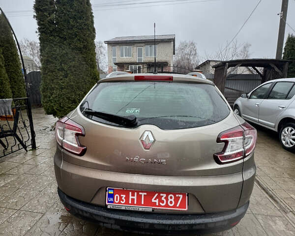 Коричневый Рено Меган, объемом двигателя 1.6 л и пробегом 134 тыс. км за 7499 $, фото 7 на Automoto.ua