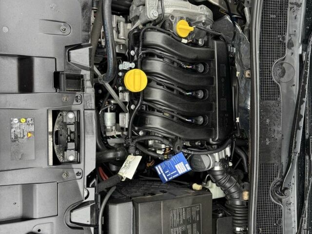 Коричневый Рено Меган, объемом двигателя 1.6 л и пробегом 135 тыс. км за 7499 $, фото 19 на Automoto.ua