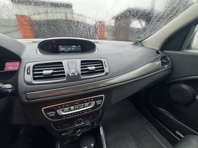 Коричневый Рено Меган, объемом двигателя 1.6 л и пробегом 135 тыс. км за 7499 $, фото 8 на Automoto.ua