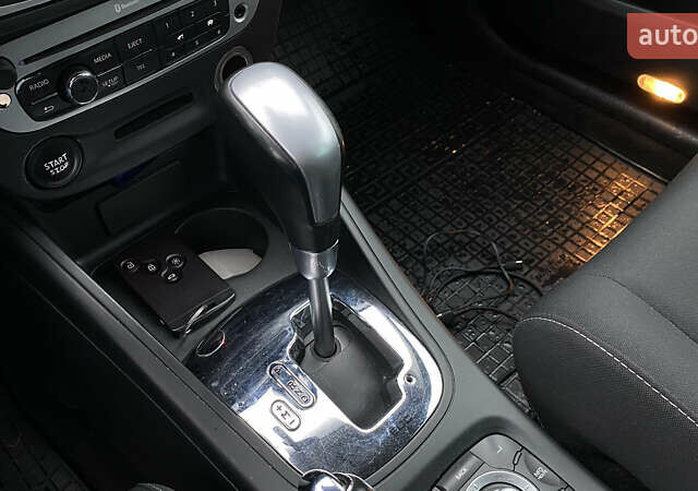 Коричневий Рено Меган, об'ємом двигуна 1.46 л та пробігом 314 тис. км за 8300 $, фото 36 на Automoto.ua