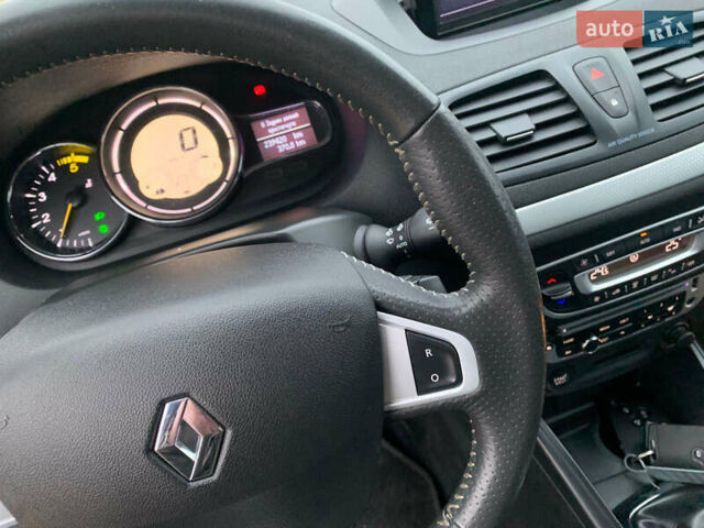 Коричневий Рено Меган, об'ємом двигуна 1.5 л та пробігом 239 тис. км за 8250 $, фото 15 на Automoto.ua