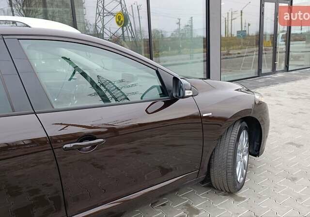 Коричневый Рено Меган, объемом двигателя 1.6 л и пробегом 274 тыс. км за 8700 $, фото 34 на Automoto.ua