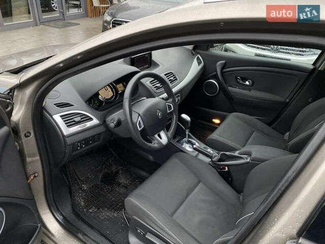 Коричневий Рено Меган, об'ємом двигуна 1.46 л та пробігом 314 тис. км за 8300 $, фото 52 на Automoto.ua