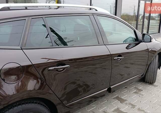 Коричневый Рено Меган, объемом двигателя 1.6 л и пробегом 274 тыс. км за 8700 $, фото 33 на Automoto.ua