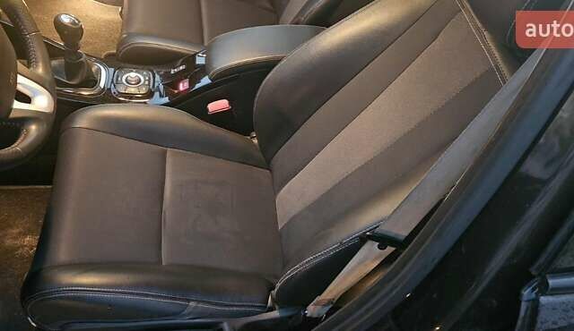 Коричневый Рено Меган, объемом двигателя 1.5 л и пробегом 263 тыс. км за 8500 $, фото 9 на Automoto.ua