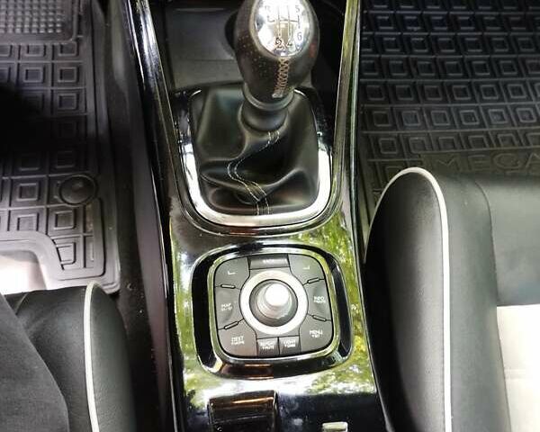 Коричневый Рено Меган, объемом двигателя 1.5 л и пробегом 239 тыс. км за 9000 $, фото 30 на Automoto.ua