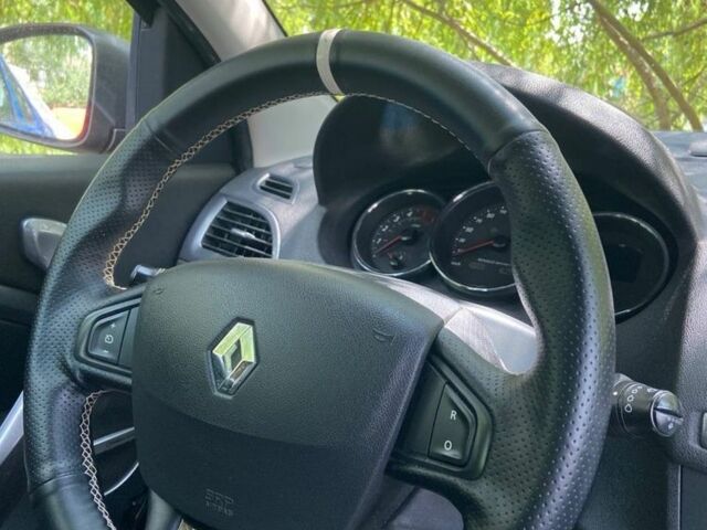 Рено Меган 2012 в Черновцах на Automoto.ua Коричневый Рено Меган, объемом двигателя 1.5 л и пробегом 331 тыс. км за 8800 $, фото 2 на Automoto.ua