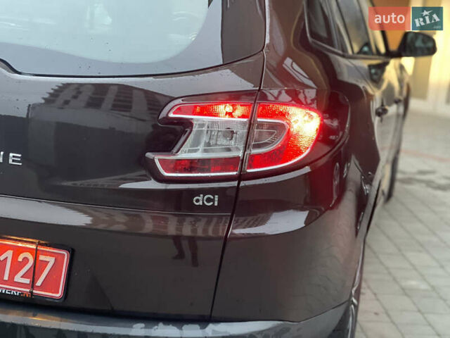 Коричневый Рено Меган, объемом двигателя 1.5 л и пробегом 197 тыс. км за 9200 $, фото 26 на Automoto.ua