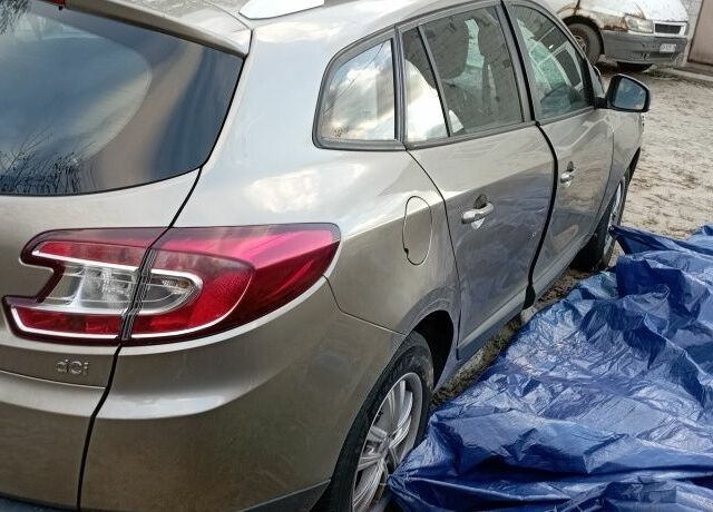 Коричневый Рено Меган, объемом двигателя 0 л и пробегом 280 тыс. км за 3500 $, фото 4 на Automoto.ua