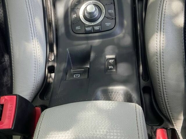 Рено Меган 2012 в Черновцах на Automoto.ua Коричневый Рено Меган, объемом двигателя 1.5 л и пробегом 331 тыс. км за 8800 $, фото 3 на Automoto.ua