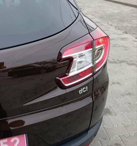 Коричневый Рено Меган, объемом двигателя 1.6 л и пробегом 274 тыс. км за 8700 $, фото 30 на Automoto.ua