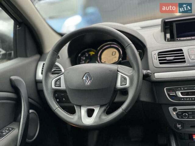 Коричневий Рено Меган, об'ємом двигуна 1.46 л та пробігом 314 тис. км за 8300 $, фото 50 на Automoto.ua