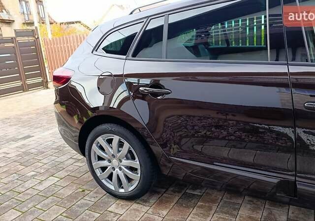 Коричневый Рено Меган, объемом двигателя 1.6 л и пробегом 229 тыс. км за 8700 $, фото 26 на Automoto.ua