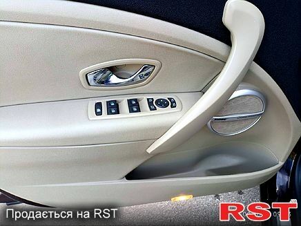 Коричневый Рено Меган, объемом двигателя 2 л и пробегом 288 тыс. км за 9449 $, фото 3 на Automoto.ua