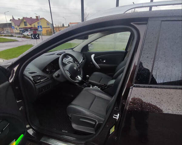 Коричневый Рено Меган, объемом двигателя 1.5 л и пробегом 287 тыс. км за 9100 $, фото 6 на Automoto.ua