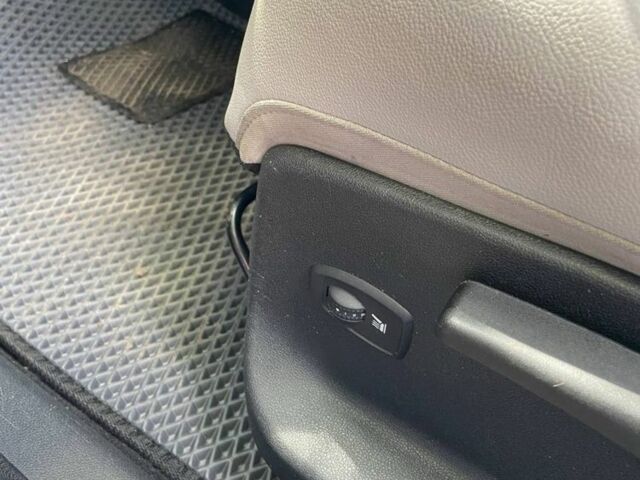 Рено Меган 2012 в Черновцах на Automoto.ua Коричневый Рено Меган, объемом двигателя 1.5 л и пробегом 331 тыс. км за 8800 $, фото 5 на Automoto.ua