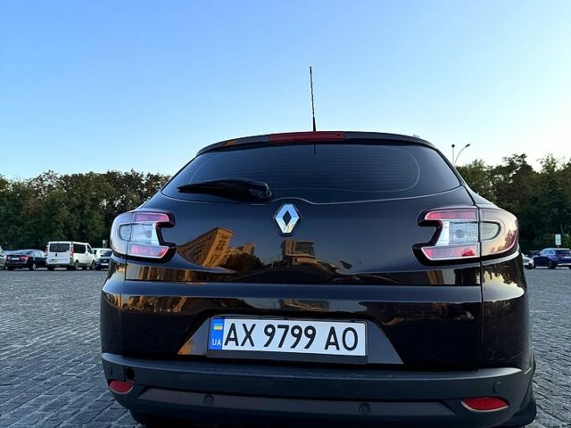 Коричневый Рено Меган, объемом двигателя 1.5 л и пробегом 229 тыс. км за 7500 $, фото 8 на Automoto.ua