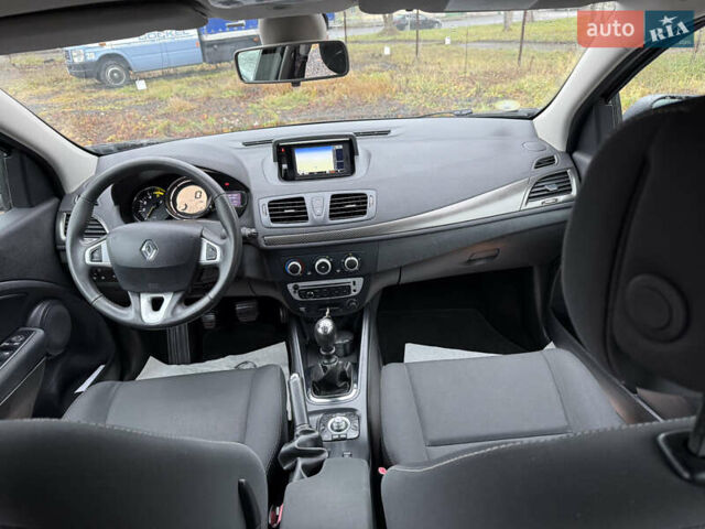 Коричневый Рено Меган, объемом двигателя 1.5 л и пробегом 233 тыс. км за 7800 $, фото 14 на Automoto.ua