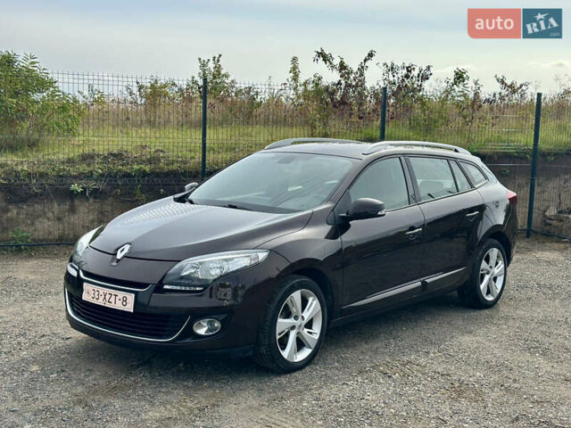 Коричневий Рено Меган, об'ємом двигуна 1.5 л та пробігом 238 тис. км за 8250 $, фото 1 на Automoto.ua