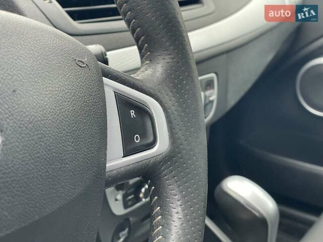 Коричневый Рено Меган, объемом двигателя 1.5 л и пробегом 311 тыс. км за 8200 $, фото 11 на Automoto.ua