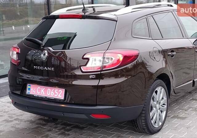 Коричневый Рено Меган, объемом двигателя 1.6 л и пробегом 274 тыс. км за 8700 $, фото 28 на Automoto.ua
