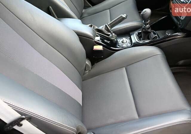 Коричневый Рено Меган, объемом двигателя 1.6 л и пробегом 229 тыс. км за 8700 $, фото 59 на Automoto.ua