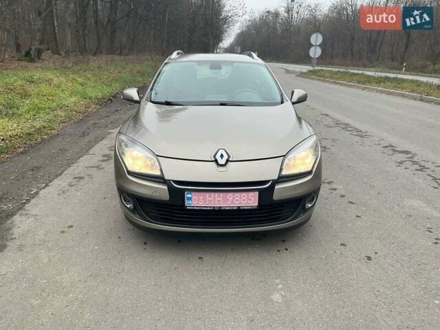 Коричневый Рено Меган, объемом двигателя 1.46 л и пробегом 262 тыс. км за 7850 $, фото 1 на Automoto.ua