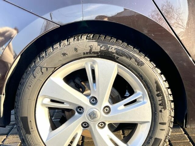 Коричневый Рено Меган, объемом двигателя 1.5 л и пробегом 244 тыс. км за 8600 $, фото 6 на Automoto.ua