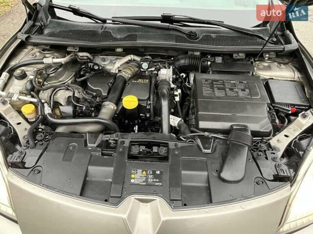 Коричневый Рено Меган, объемом двигателя 1.46 л и пробегом 262 тыс. км за 7850 $, фото 16 на Automoto.ua