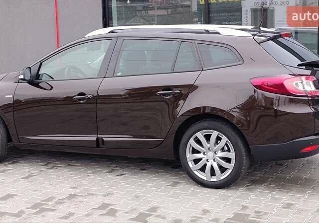 Коричневый Рено Меган, объемом двигателя 1.6 л и пробегом 274 тыс. км за 8700 $, фото 6 на Automoto.ua