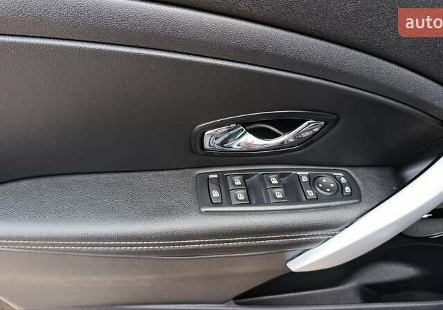 Коричневый Рено Меган, объемом двигателя 1.6 л и пробегом 229 тыс. км за 8700 $, фото 67 на Automoto.ua