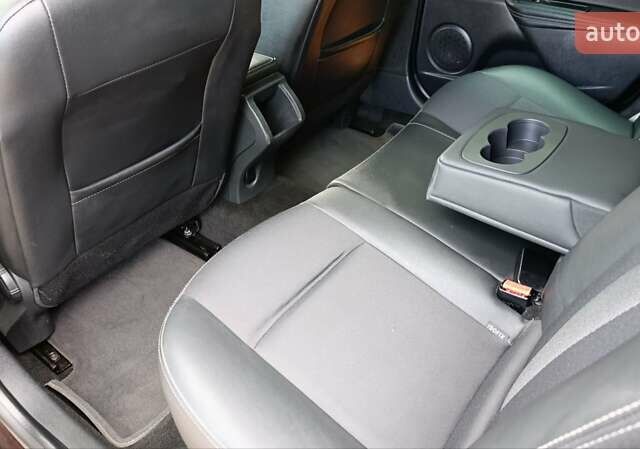 Коричневый Рено Меган, объемом двигателя 1.6 л и пробегом 229 тыс. км за 8700 $, фото 62 на Automoto.ua