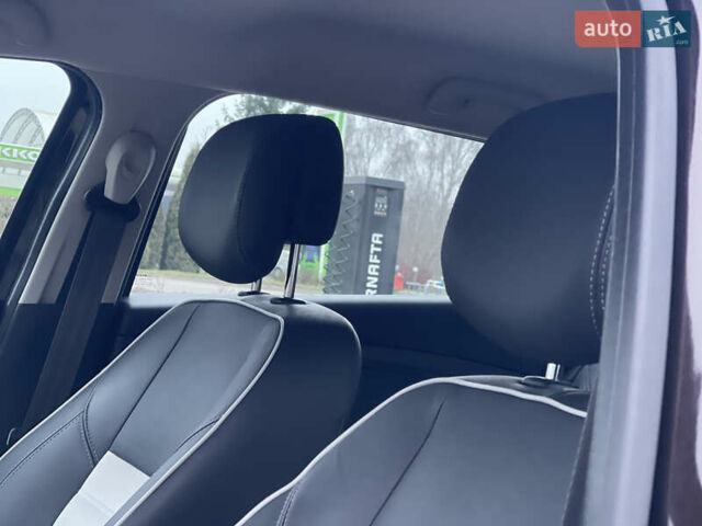 Коричневый Рено Меган, объемом двигателя 1.5 л и пробегом 197 тыс. км за 8950 $, фото 33 на Automoto.ua