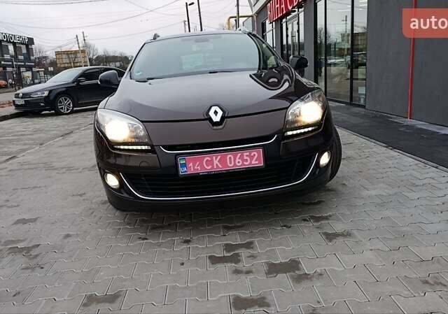 Коричневый Рено Меган, объемом двигателя 1.6 л и пробегом 274 тыс. км за 8700 $, фото 40 на Automoto.ua