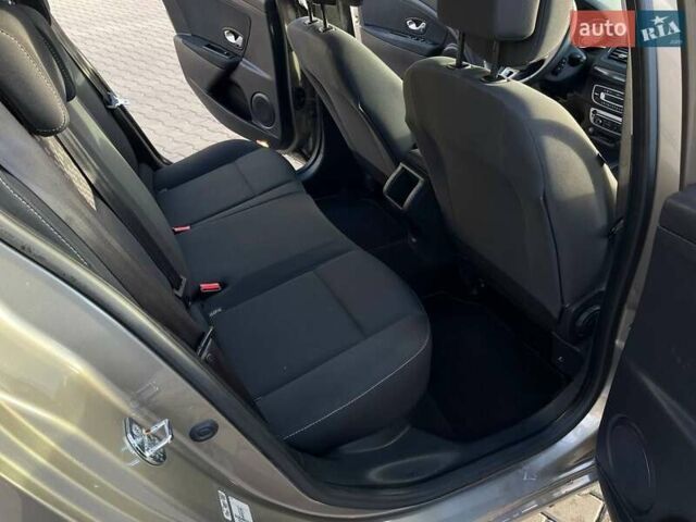 Рено Меган 2012 в Луцке на Automoto.ua Коричневый Рено Меган, объемом двигателя 1.46 л и пробегом 260 тыс. км за 7200 $, фото 17 на Automoto.ua