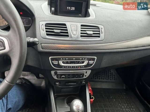 Коричневый Рено Меган, объемом двигателя 1.46 л и пробегом 262 тыс. км за 7850 $, фото 11 на Automoto.ua
