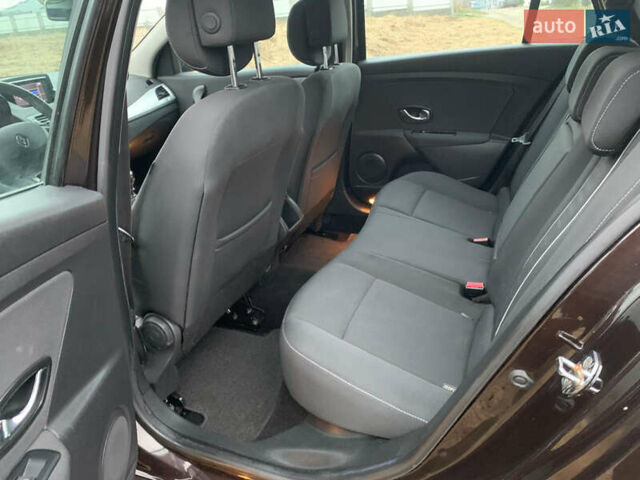 Коричневий Рено Меган, об'ємом двигуна 1.5 л та пробігом 239 тис. км за 8250 $, фото 20 на Automoto.ua