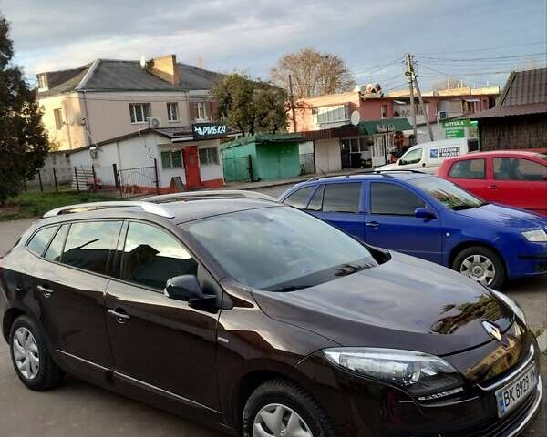 Коричневый Рено Меган, объемом двигателя 1.5 л и пробегом 239 тыс. км за 9000 $, фото 12 на Automoto.ua